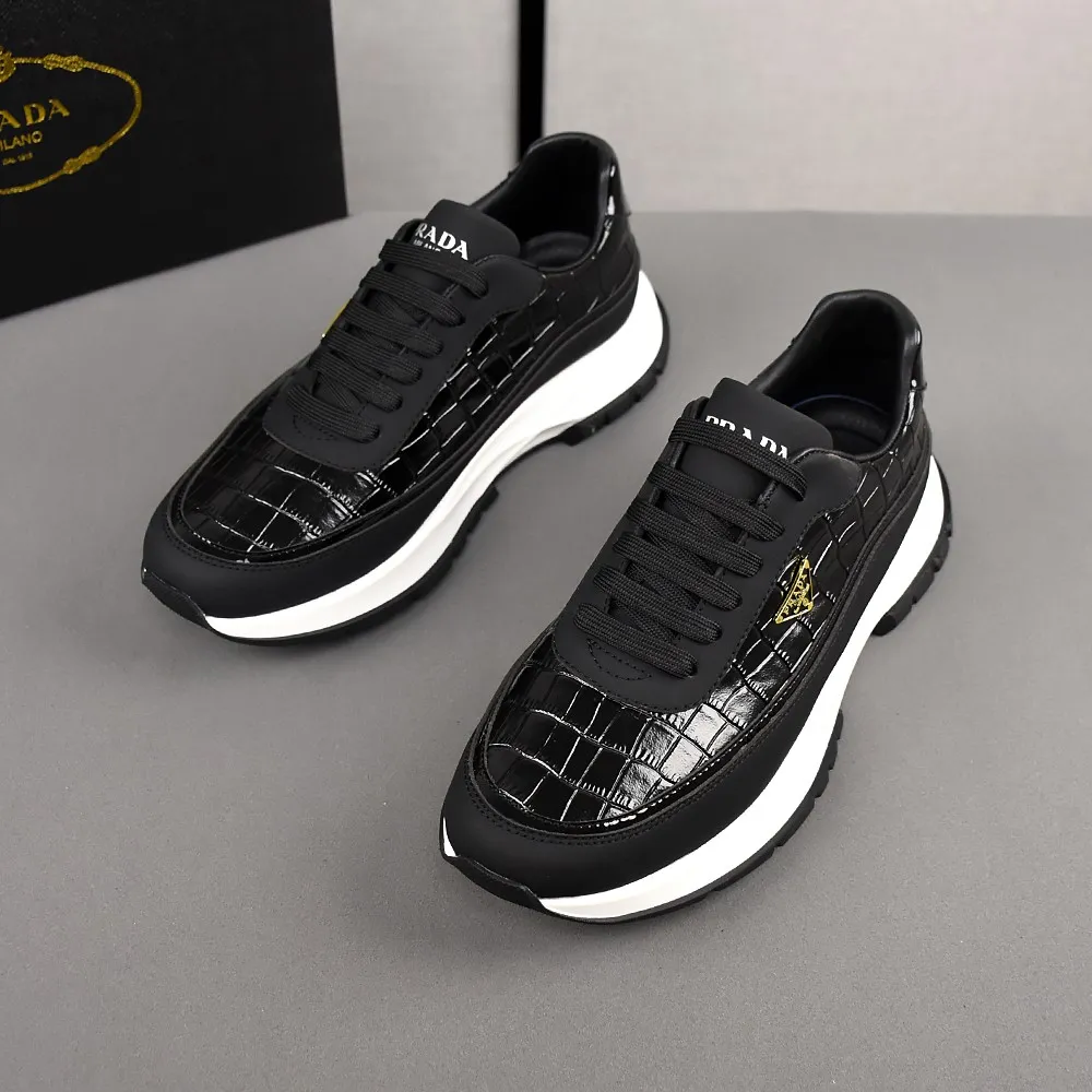 PP440👟👟👟[PRADA-Prada] boutique series. The upper is made of first-layer cowhide, sheepskin lining, and an ultra-light soft elastic PU outsole. Men's size 38-44 (45 custom-made) (just choose according to your usual wearing size).